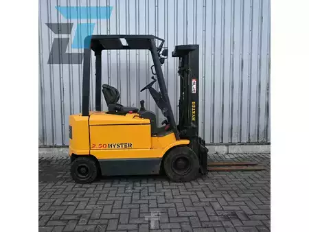 Elektromos 4 kerekű 1996  Hyster J2.50XM Elektrische heftruck (6)