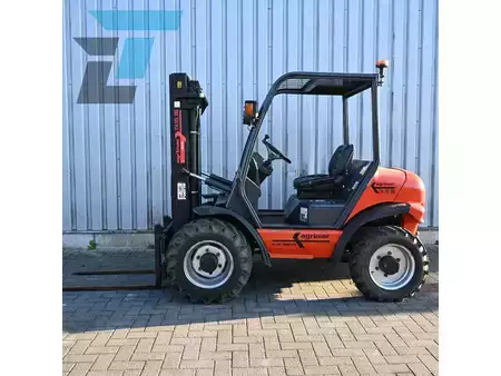 Chariots élévateurs diesel 2007  Agrimac-Agria TH-15.16HSTA Diesel 4x4 Heftruck (1)