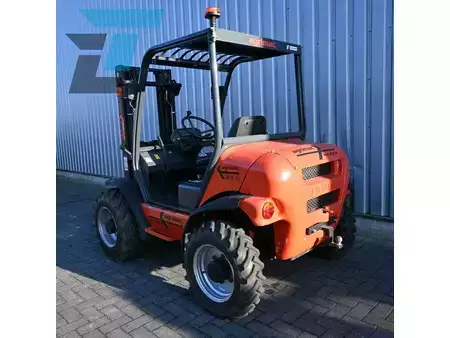 Chariots élévateurs diesel 2007  Agrimac-Agria TH-15.16HSTA Diesel 4x4 Heftruck (3)