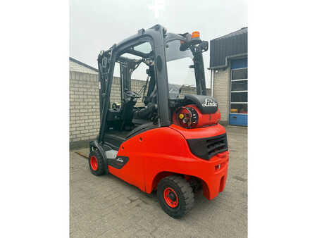 LPG Forklifts 2015  Linde H20T (5)