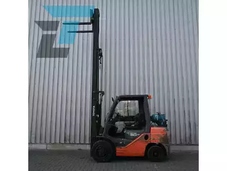 Wózki gazowe 2012  Toyota 02-8FGF30 LPG Heftruck (5)