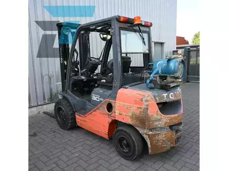 Wózki gazowe 2012  Toyota 02-8FGF30 LPG Heftruck (8)
