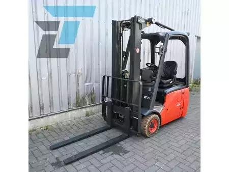 Elektro tříkolové VZV 2011  Linde E15-01 Elektrische heftruck (2)