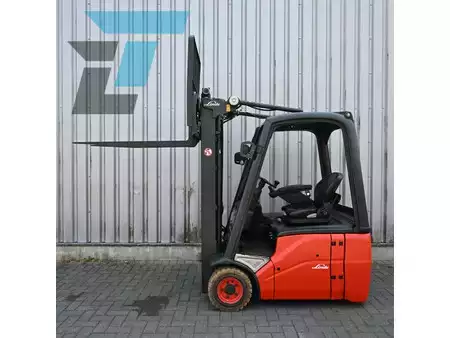 Elektro tříkolové VZV 2011  Linde E15-01 Elektrische heftruck (4)