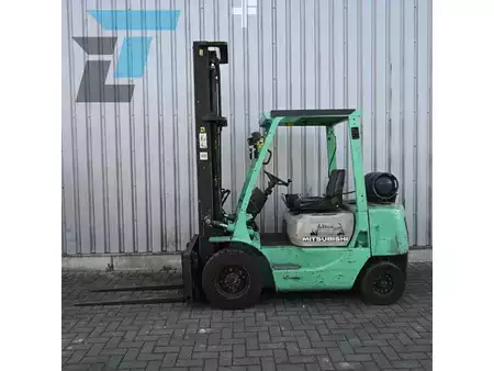 Gas truck 1994  Mitsubishi FG25 LPG Heftruck (1)