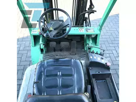 Gas truck 1994  Mitsubishi FG25 LPG Heftruck (11)