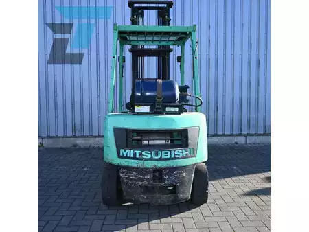 Gas truck 1994  Mitsubishi FG25 LPG Heftruck (6)