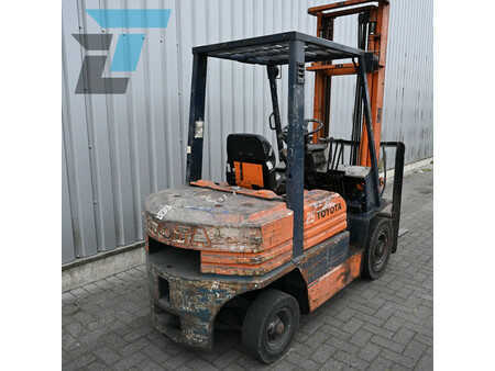 Dieseltrukki 1991  Toyota 02-5FDF25 (10)