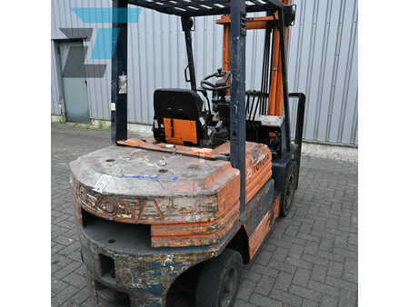 Dieseltrukki 1991  Toyota 02-5FDF25 (13)