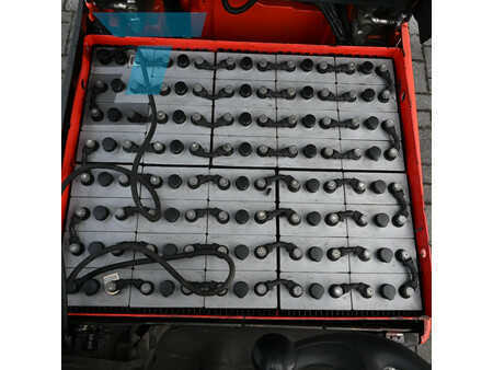 Elektro čtyřkolový VZV 2014  Linde E30L-01 (16)