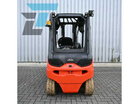 Elektro čtyřkolový VZV 2014  Linde E30L-01 (7)