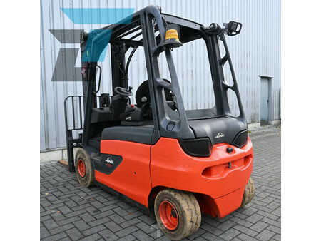 Elektro čtyřkolový VZV 2014  Linde E30L-01 (8)