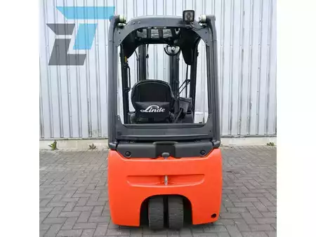 Elektryczne 3-kołowe 2018  Linde E18-02 Elektrische heftruck (13)
