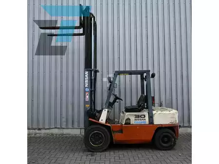 Diesel heftrucks - Nissan FGJ02A30U Diesel heftruck (4)