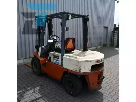 Diesel heftrucks - Nissan FGJ02A30U Diesel heftruck (7)