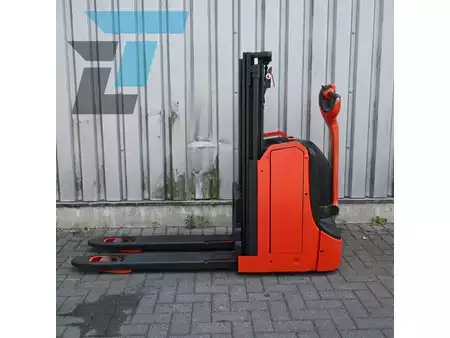 Pinontavaunu - Linde D08 Elektrische stapelaar (1)