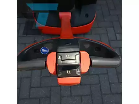 Pinontavaunu - Linde D08 Elektrische stapelaar (10)