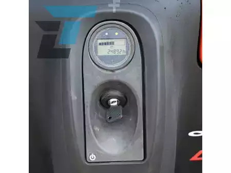 Pinontavaunu - Linde D08 Elektrische stapelaar (11)