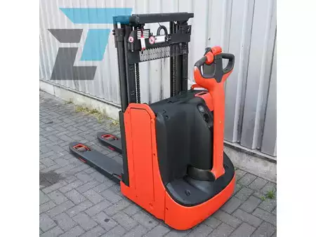 Pinontavaunu - Linde D08 Elektrische stapelaar (3)