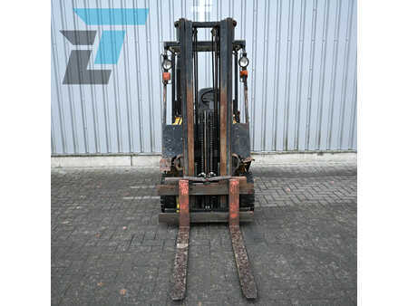 Diesel gaffeltruck 1991  Yale GDP20AEE2160 Diesel heftruck (10)