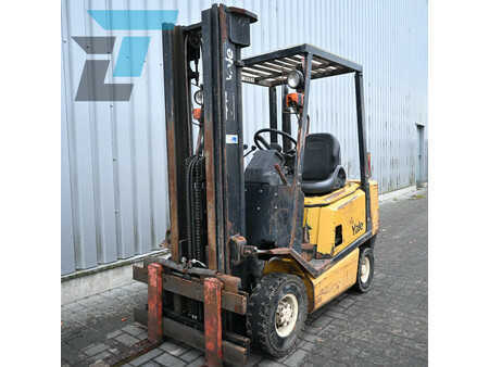Diesel gaffeltruck 1991  Yale GDP20AEE2160 Diesel heftruck (2)