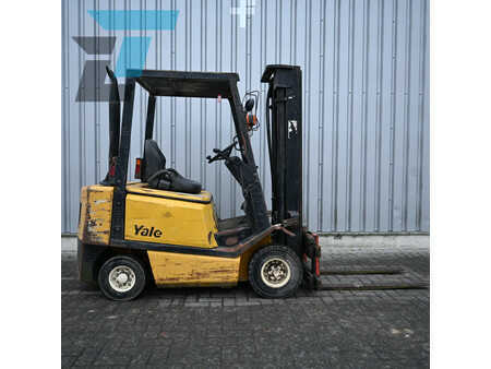 Diesel gaffeltruck 1991  Yale GDP20AEE2160 Diesel heftruck (6)
