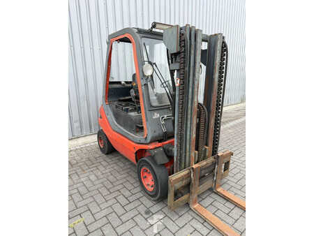 LPG heftrucks 1994  Linde H25T LPG Heftruck (11)