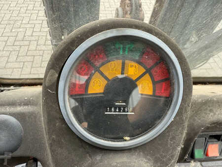 LPG heftrucks 1994  Linde H25T LPG Heftruck (15)