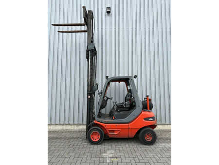 LPG heftrucks 1994  Linde H25T LPG Heftruck (5)