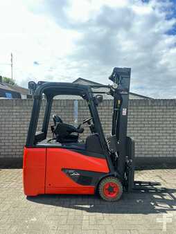 3-wiel elektrische heftrucks 2019  Linde E16H-02 (8)