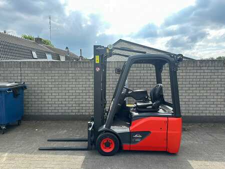 3 Wheels Electric 2015  Linde e14 (1)