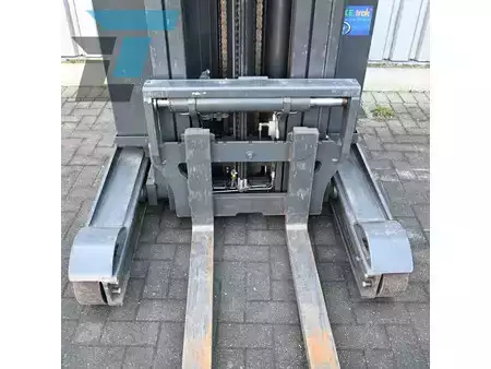 Chariots à mât rétractable 2014  Linde R14 Elektrische reachtruck (14)