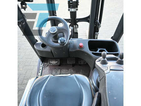 Elektro čtyřkolový VZV 2019  Linde E20L-02 Elektrische heftruck (13)