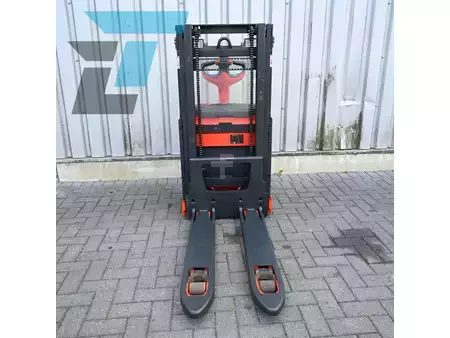 Ruční vysokozdvižný vozík 2019  Linde D06 Elektrische stapelaar (10)
