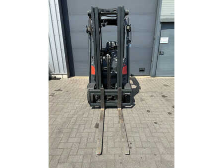 LPG VZV 2020  Linde H16T-01 LPG Heftruck (10)