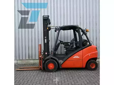 Wózki gazowe 2007  Linde H30T LPG Heftruck (1)