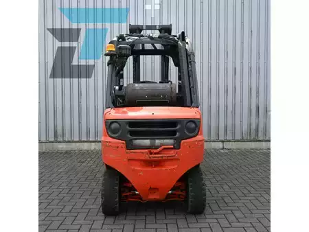 Wózki gazowe 2007  Linde H30T LPG Heftruck (6)