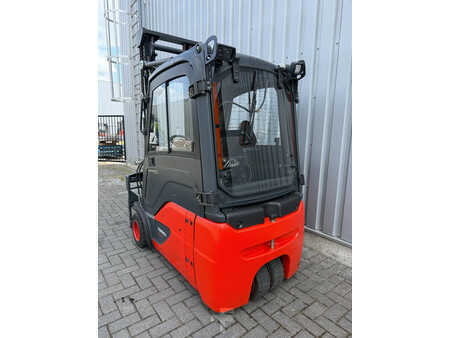 Elektro 4 Rad 2017  Linde E18-02 Elektrische Heftruck (3)