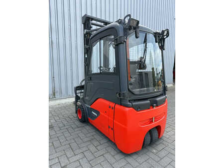 Elektro 4 Rad 2017  Linde E18-02 Elektrische Heftruck (6)