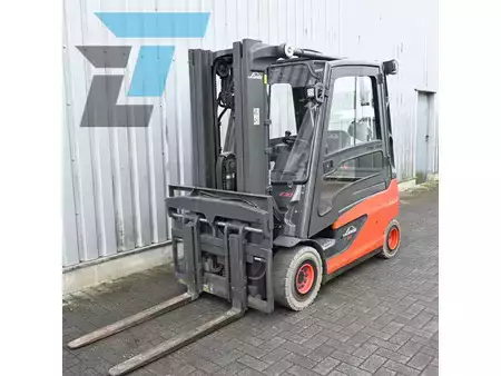 3-wiel elektrische heftrucks 2018  Linde E30L-01 Elektrische Heftruck (2)