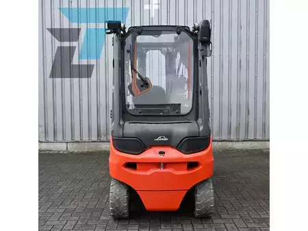 3-wiel elektrische heftrucks 2018  Linde E30L-01 Elektrische Heftruck (7)
