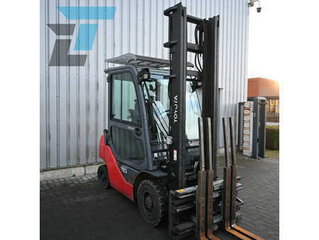 Dieseltruck 2015  Toyota 06-8FD20F Diesel heftruck (10)