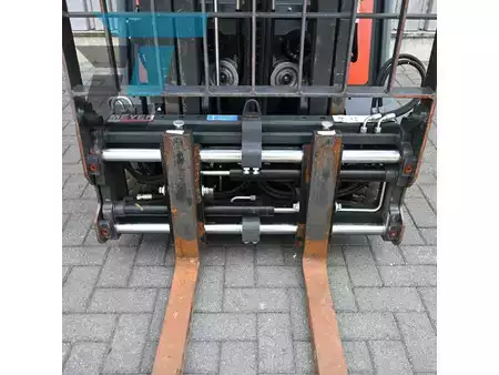 Elektro 4 Rad 2018  Linde E16PH-02 Elektrishe heftruck (13)