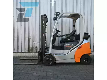 Diesel gaffeltruck 2015  Still RX 70-20 T Hybride heftruck (1)