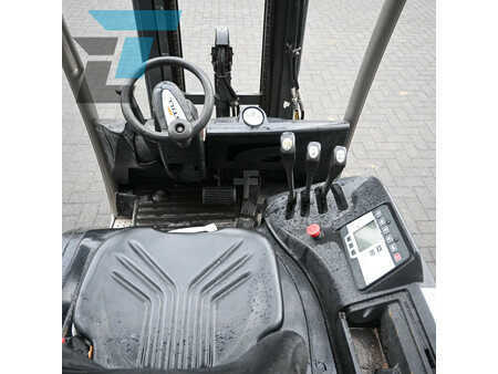 Chariots électriques à 3 roues 2007  Still RX20-18 Elektrische heftruck (13)