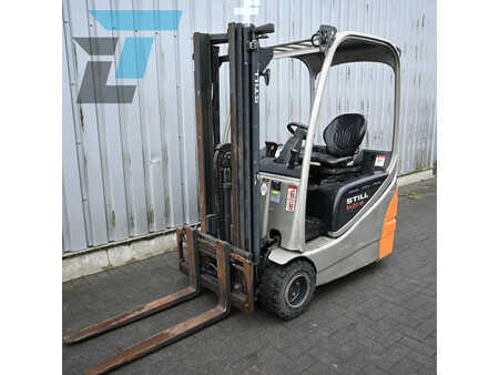 Chariots électriques à 3 roues 2007  Still RX20-18 Elektrische heftruck (2)