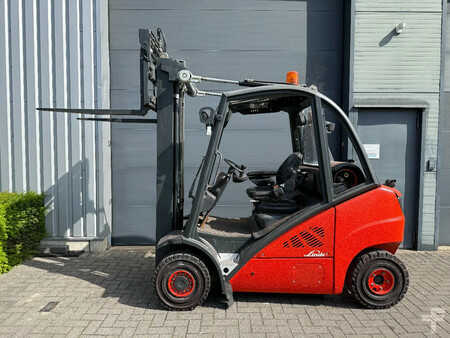 Carretilla elevadora GLP 2012  Linde H25T LPG Heftruck (4)
