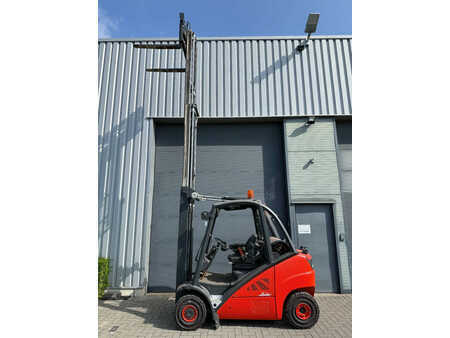 Carretilla elevadora GLP 2012  Linde H25T LPG Heftruck (5)