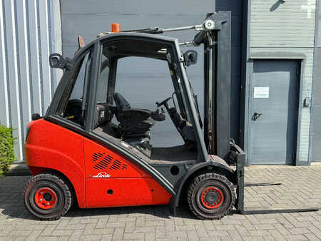 Carretilla elevadora GLP 2012  Linde H25T LPG Heftruck (9)