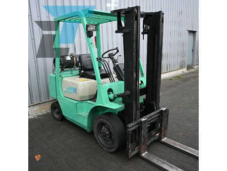 Nestekaasutrukki 1999  Mitsubishi FG25 LPG Heftruck (10)